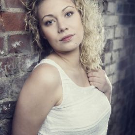 Portrait Fashion Lara 02 Vintage